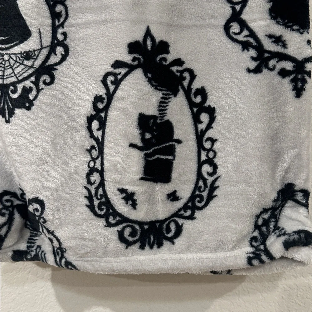 Skull Valley Halloween Velvet Throw Blanket